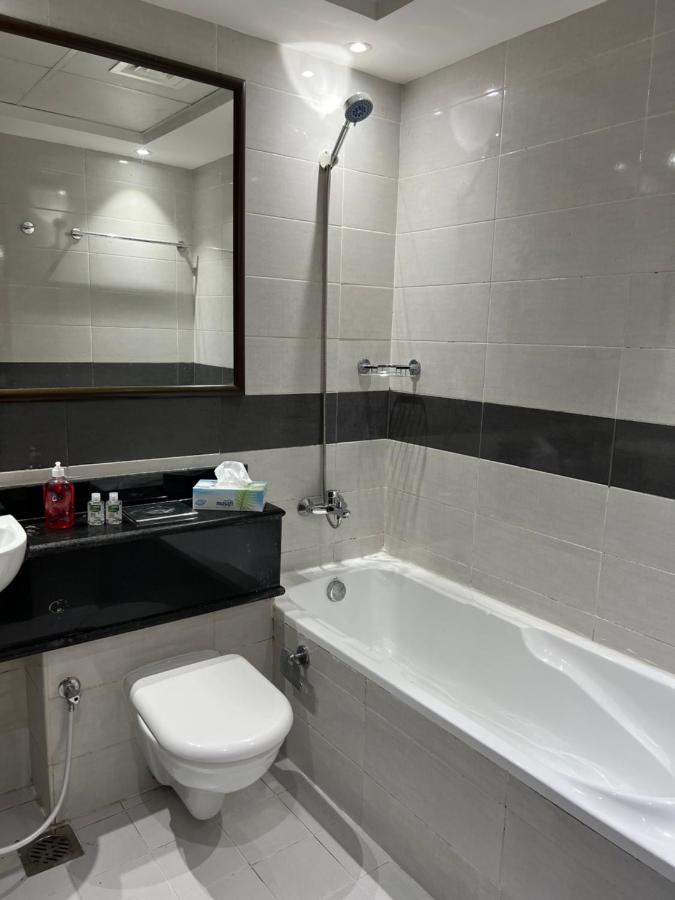 דובאי Grand Pearl Hostel For Boys מראה חיצוני תמונה