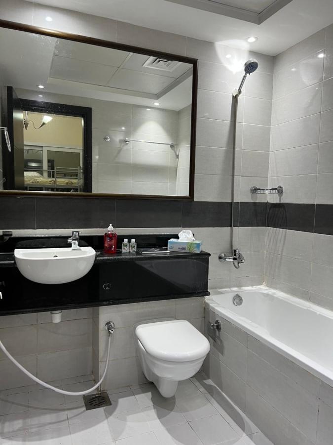 דובאי Grand Pearl Hostel For Boys מראה חיצוני תמונה